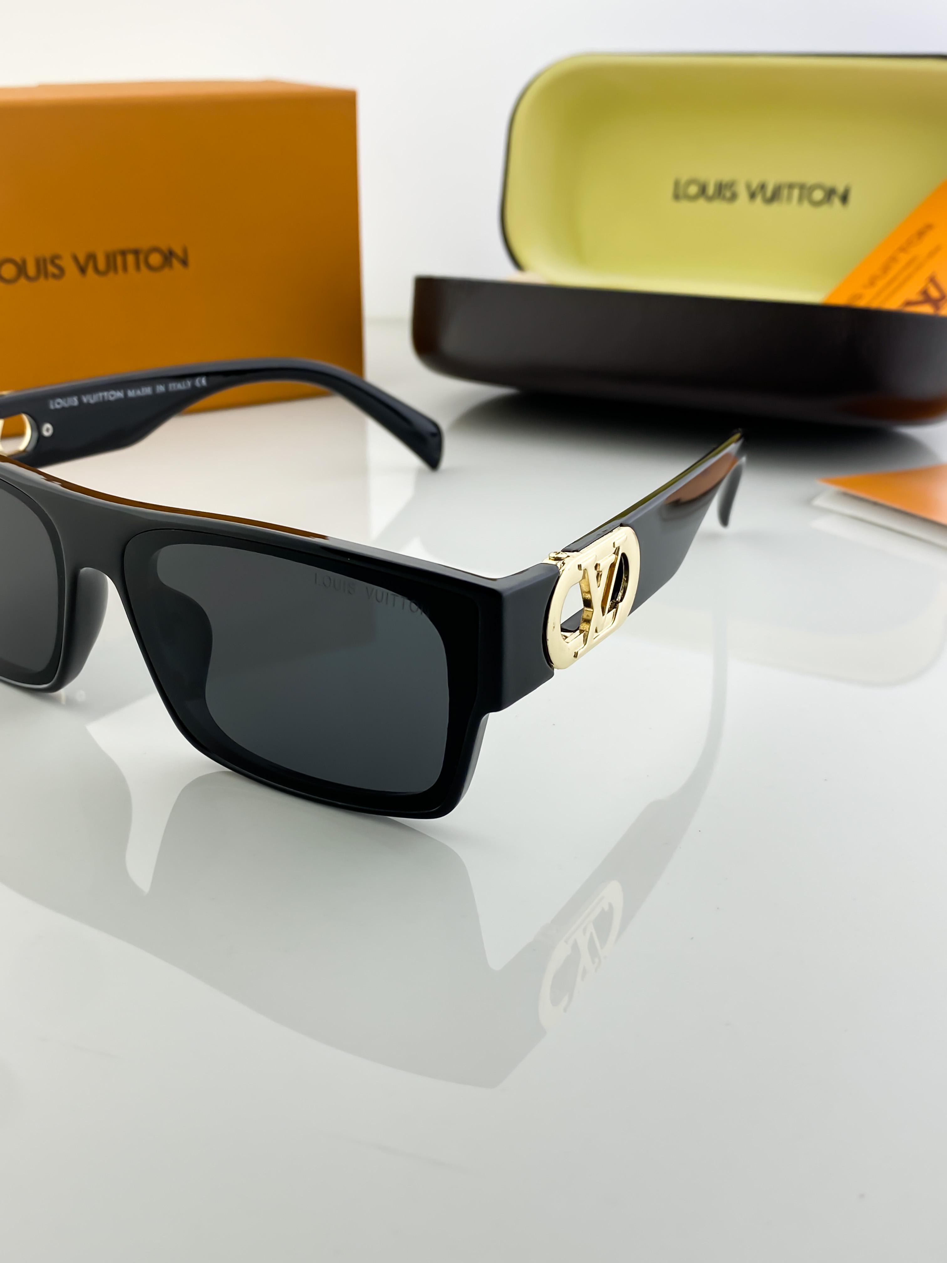 Louis Voutton Gold Black 