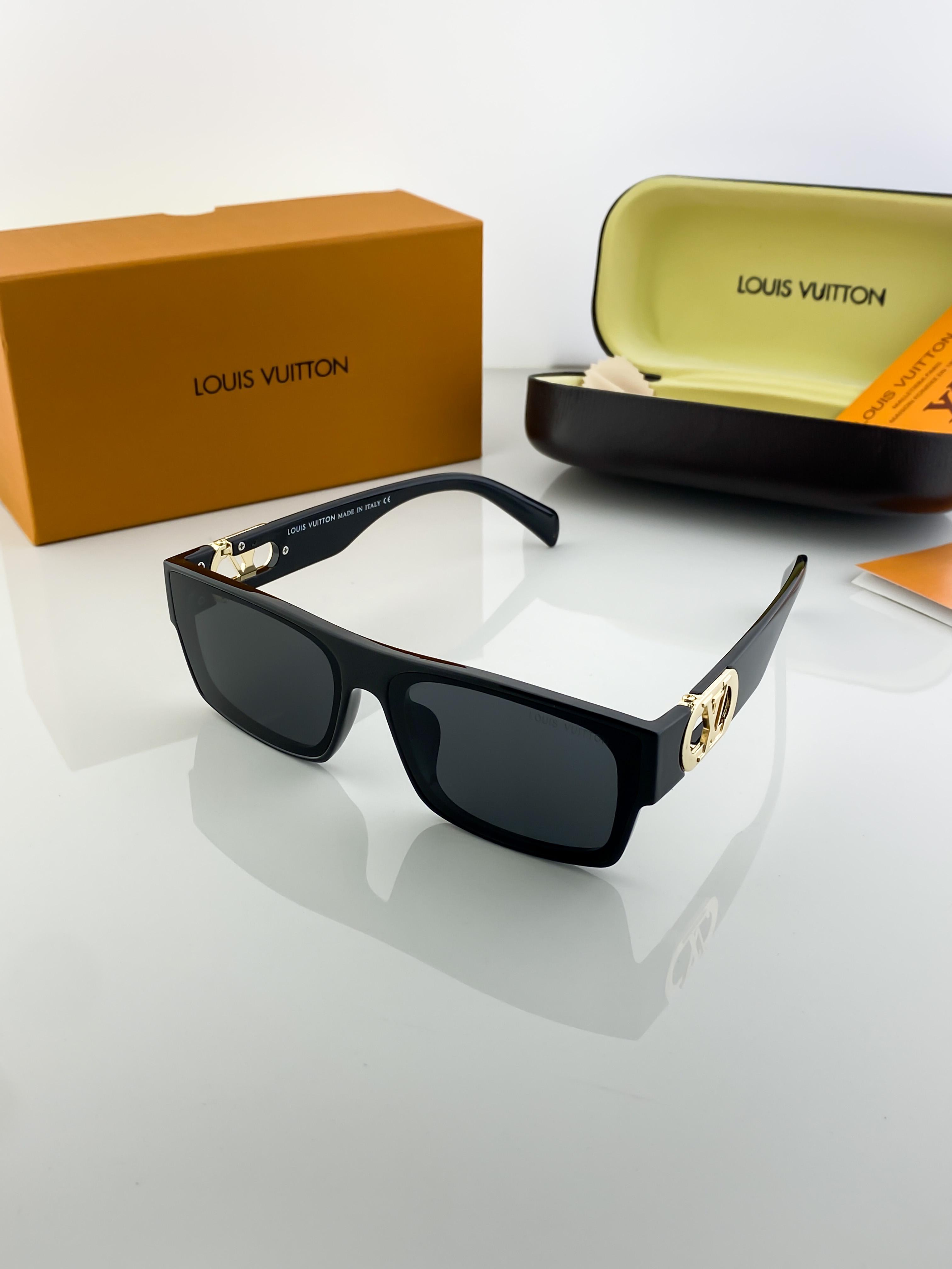 Louis Voutton Gold Black 